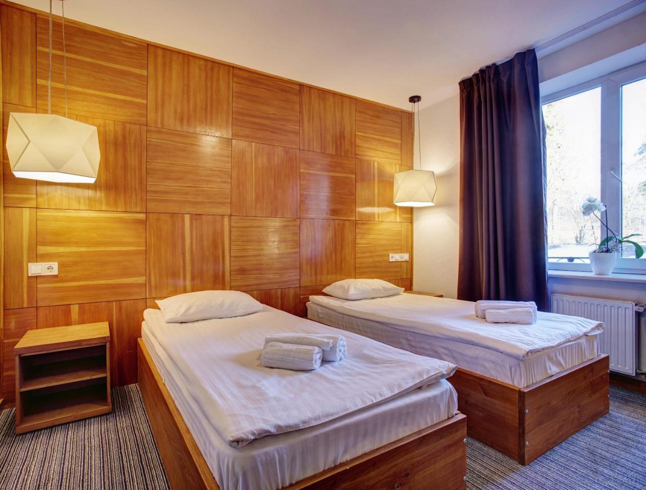 Valentyna Hotel Брюховичи Екстериор снимка
